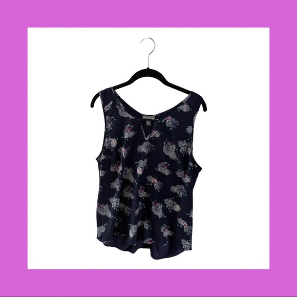 Market & Spruce Navy Blue Floral Shell - Picture 1 of 4